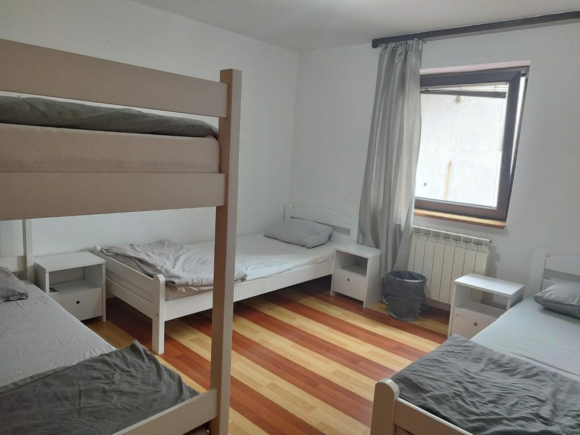 Budget Rooms Vratnik - Amazing Views Сараево Екстериор снимка