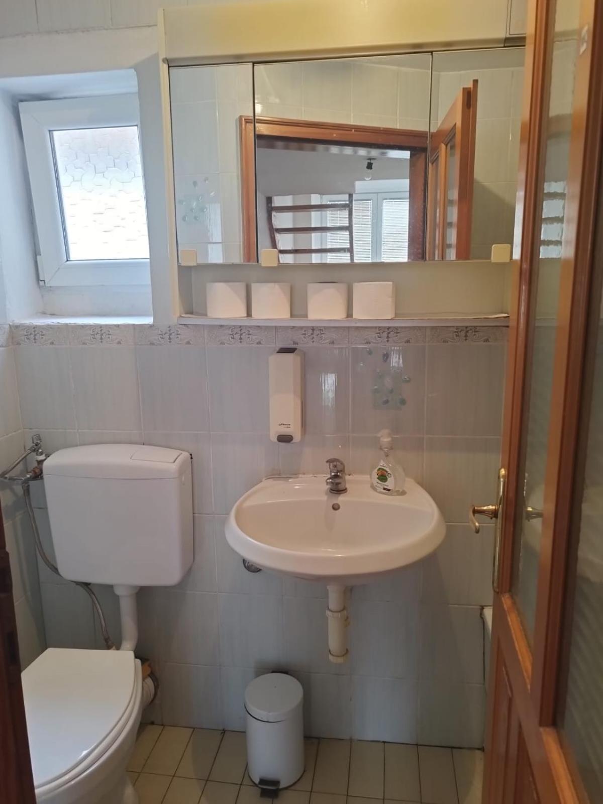 Budget Rooms Vratnik - Amazing Views Сараево Екстериор снимка