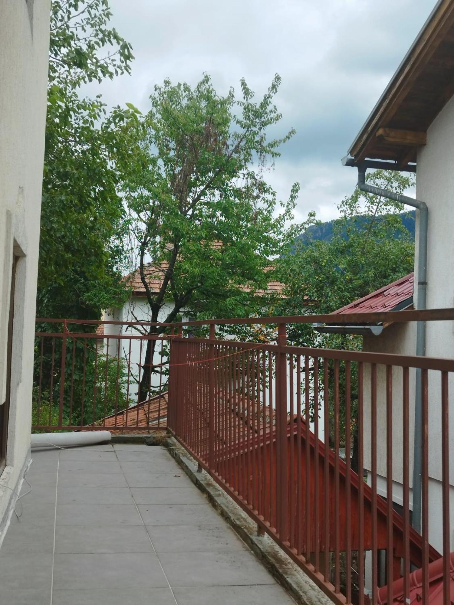 Budget Rooms Vratnik - Amazing Views Сараево Екстериор снимка
