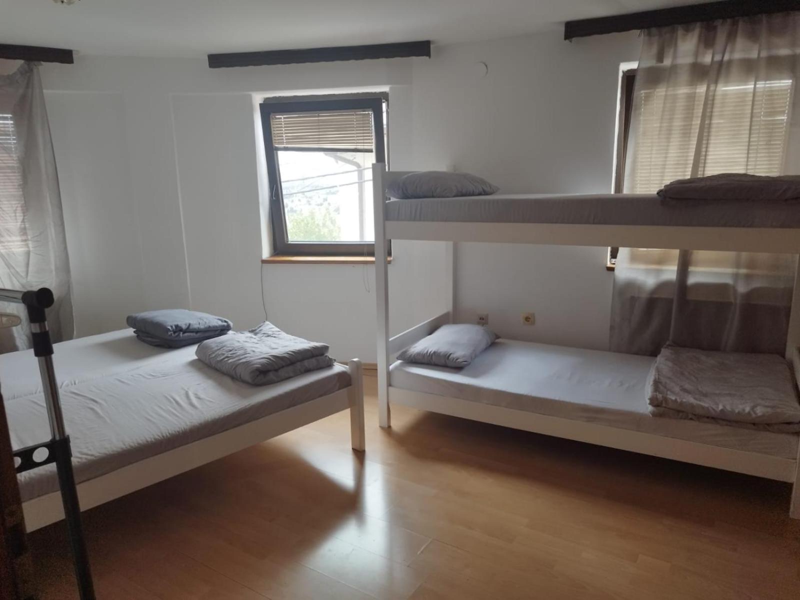 Budget Rooms Vratnik - Amazing Views Сараево Екстериор снимка