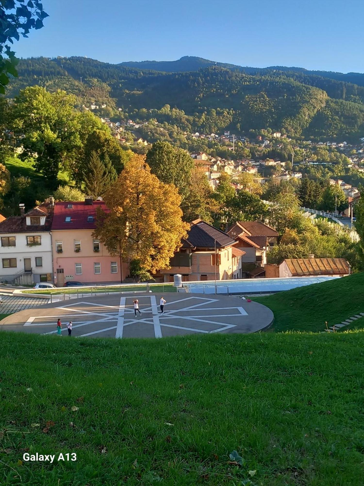 Budget Rooms Vratnik - Amazing Views Сараево Екстериор снимка