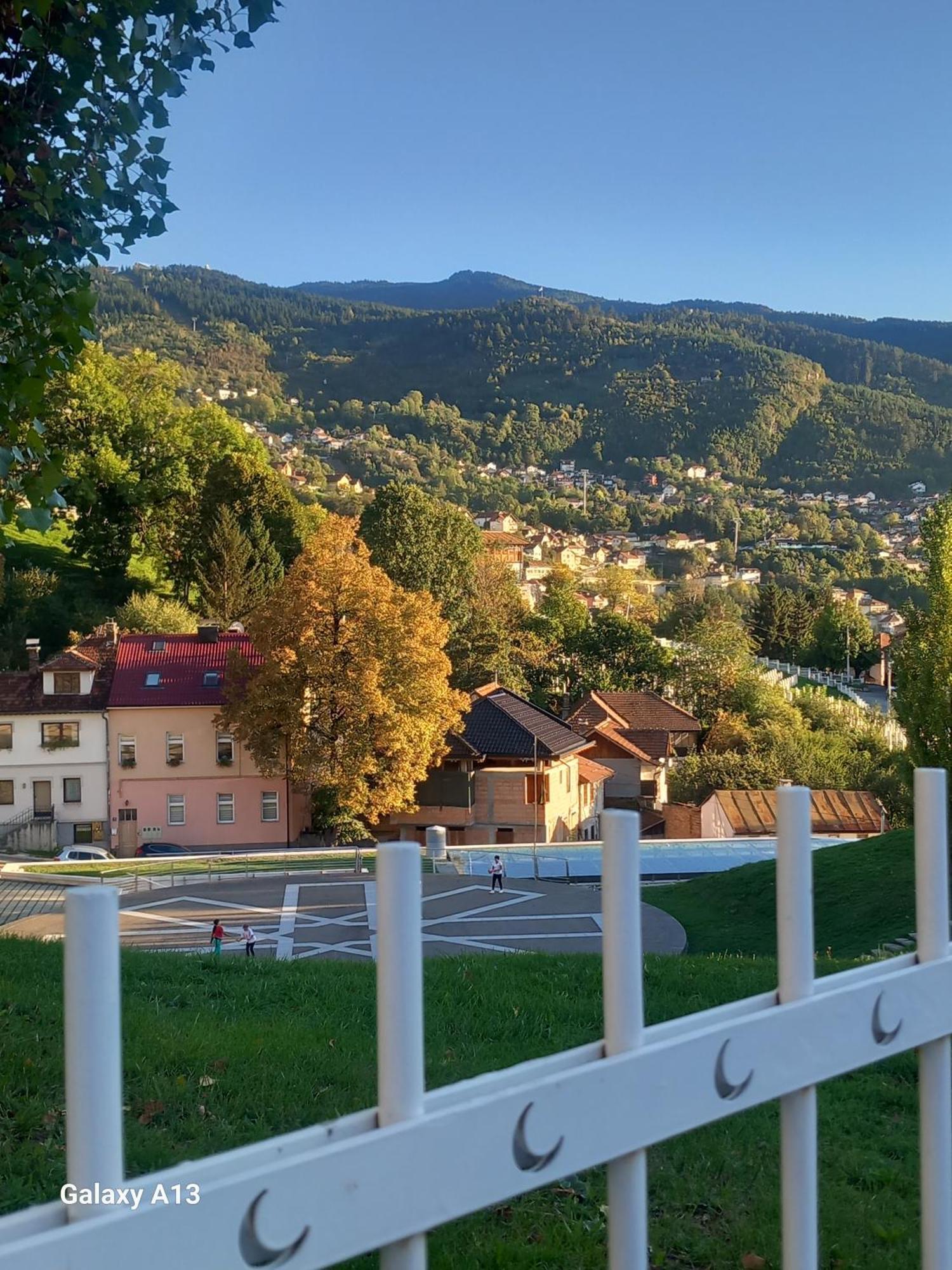 Budget Rooms Vratnik - Amazing Views Сараево Екстериор снимка