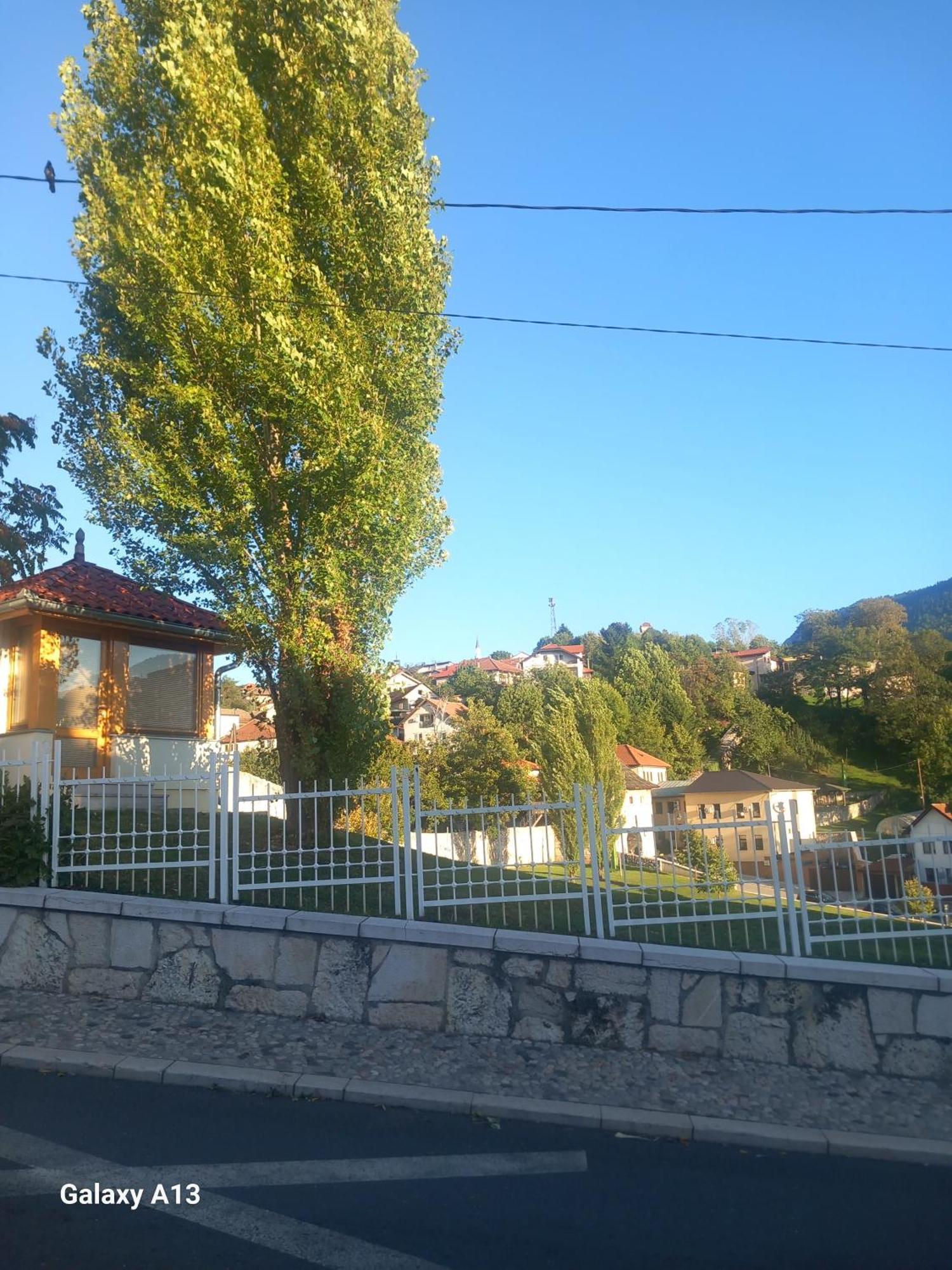 Budget Rooms Vratnik - Amazing Views Сараево Екстериор снимка