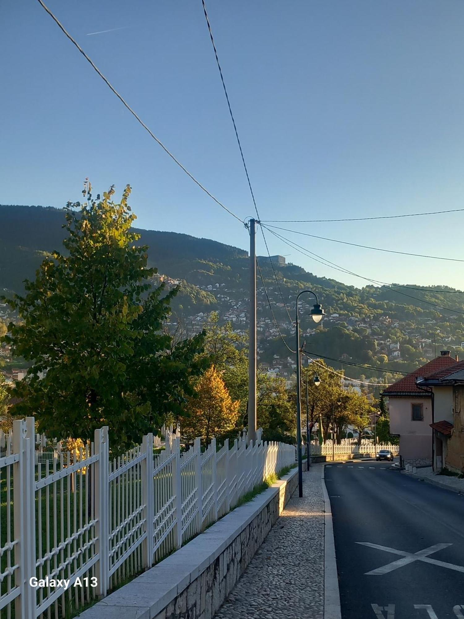 Budget Rooms Vratnik - Amazing Views Сараево Екстериор снимка