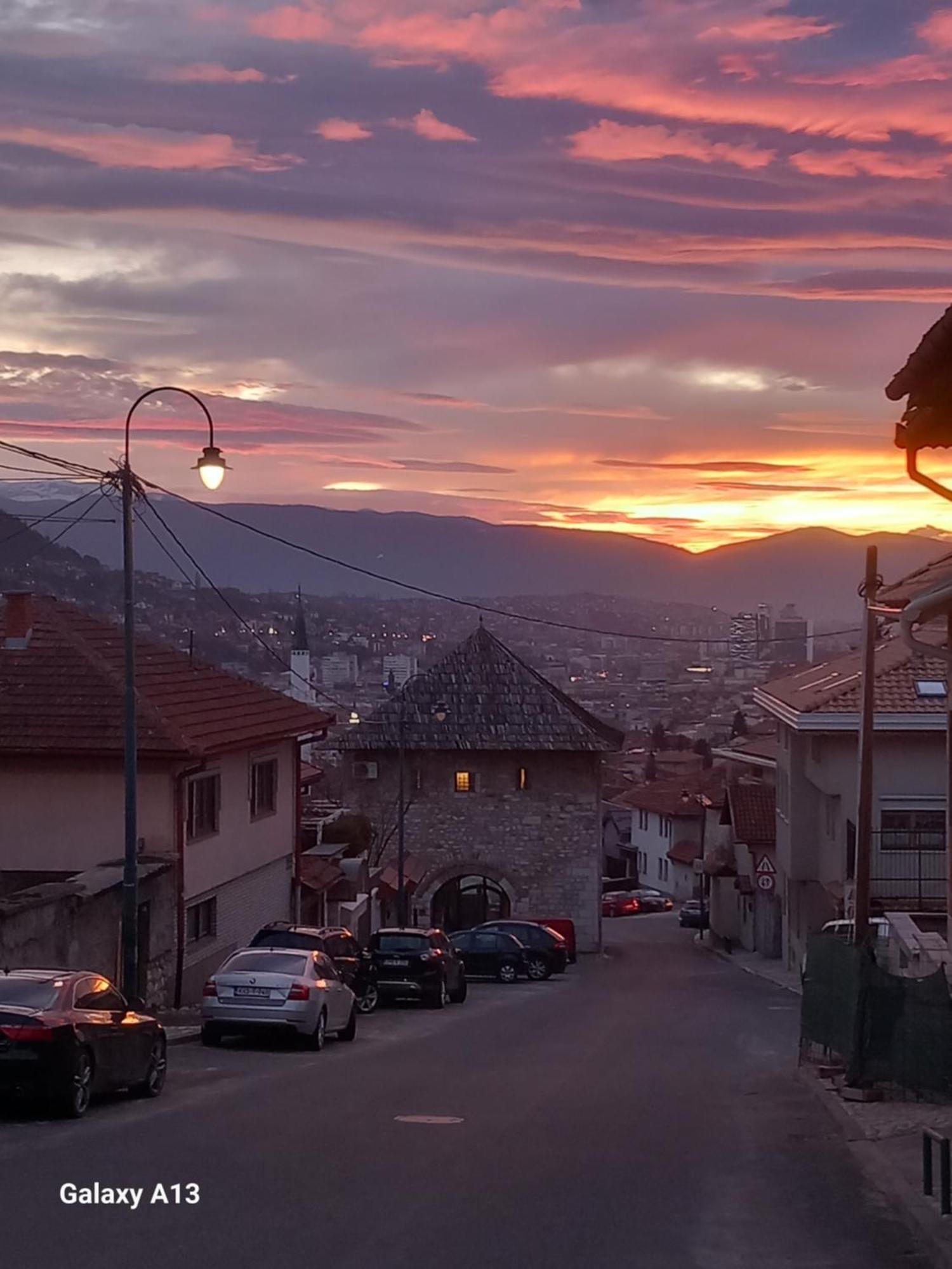 Budget Rooms Vratnik - Amazing Views Сараево Екстериор снимка