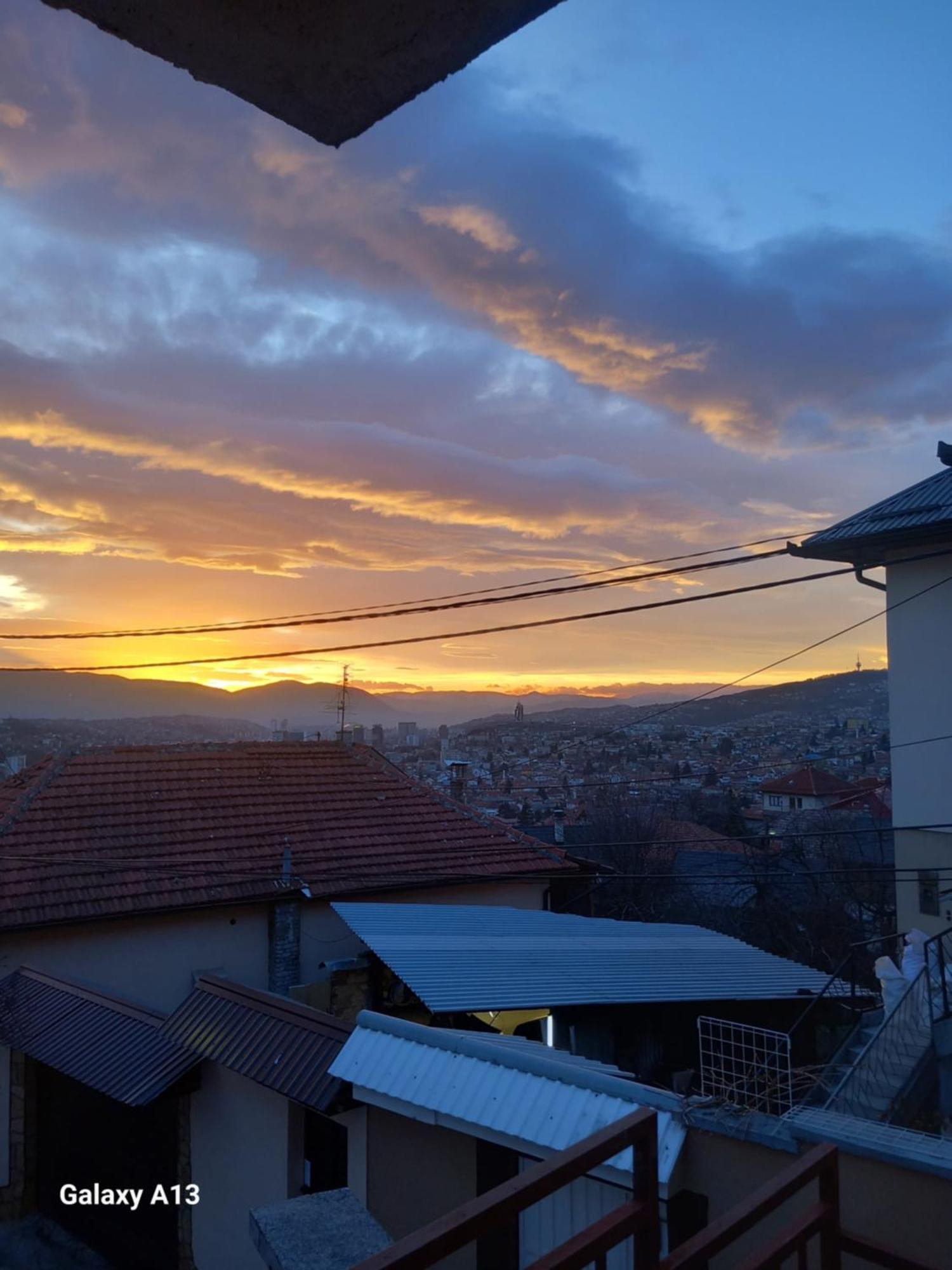 Budget Rooms Vratnik - Amazing Views Сараево Екстериор снимка